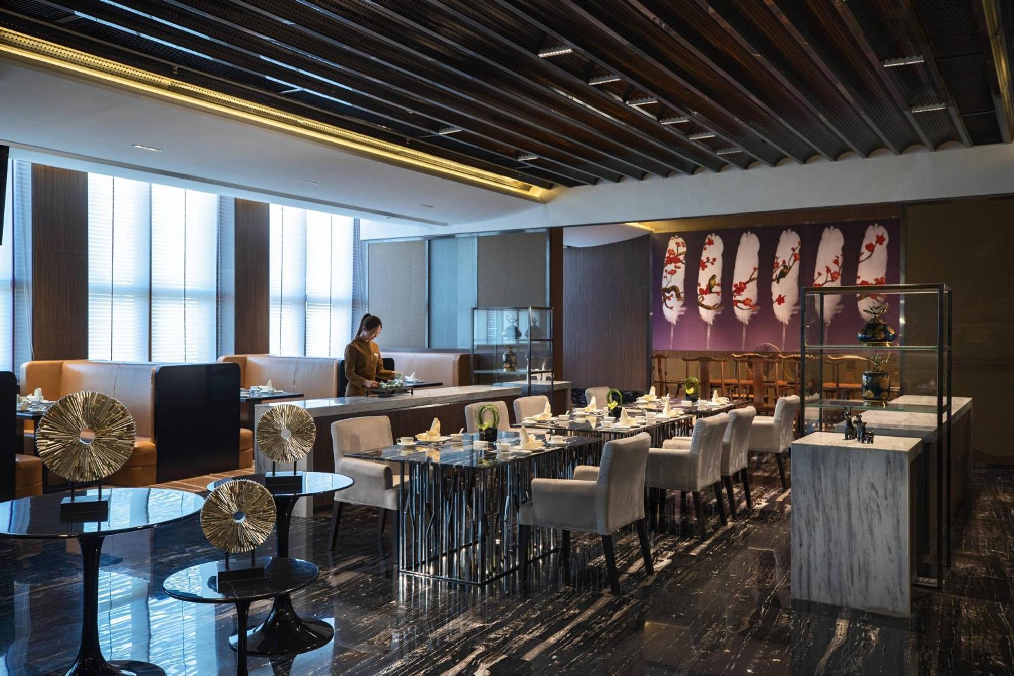 Renaissance Shenyang West Hotel Exterior foto